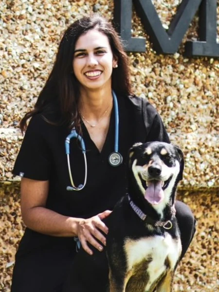 Elyse Thornhill, DVM